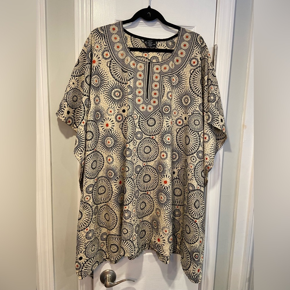 Good Times Flowy Boho Tunic Top One Size Mandala Sunburst Print Crystal Gems